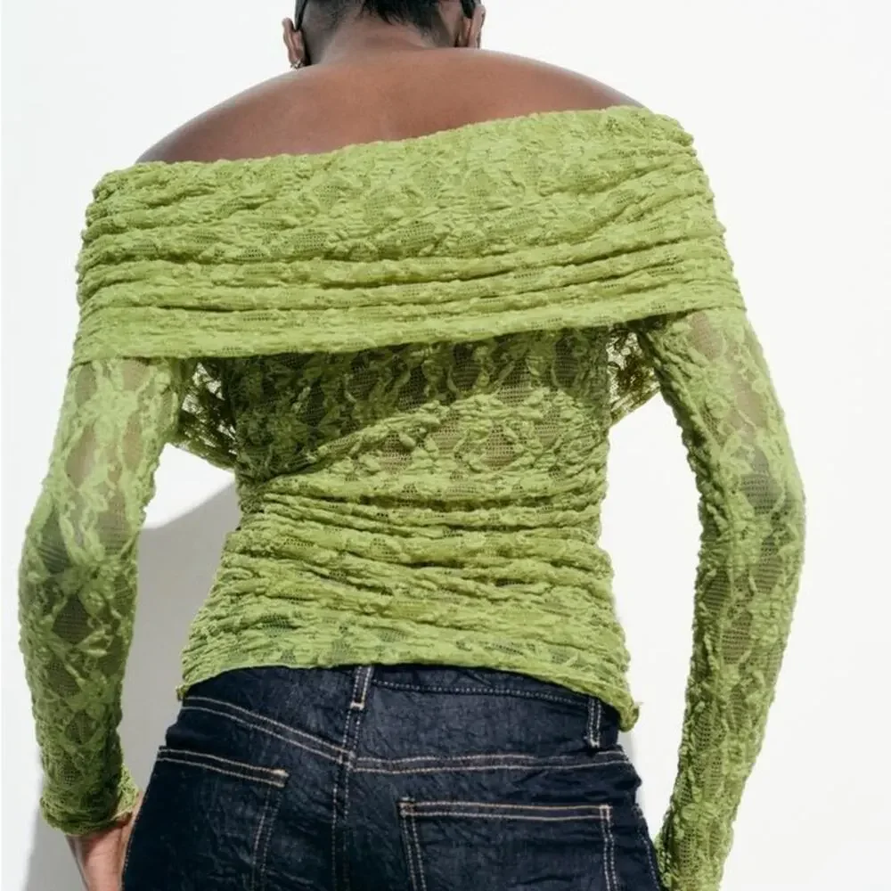 ZARA OFF THE SHOULDER LACE TOP